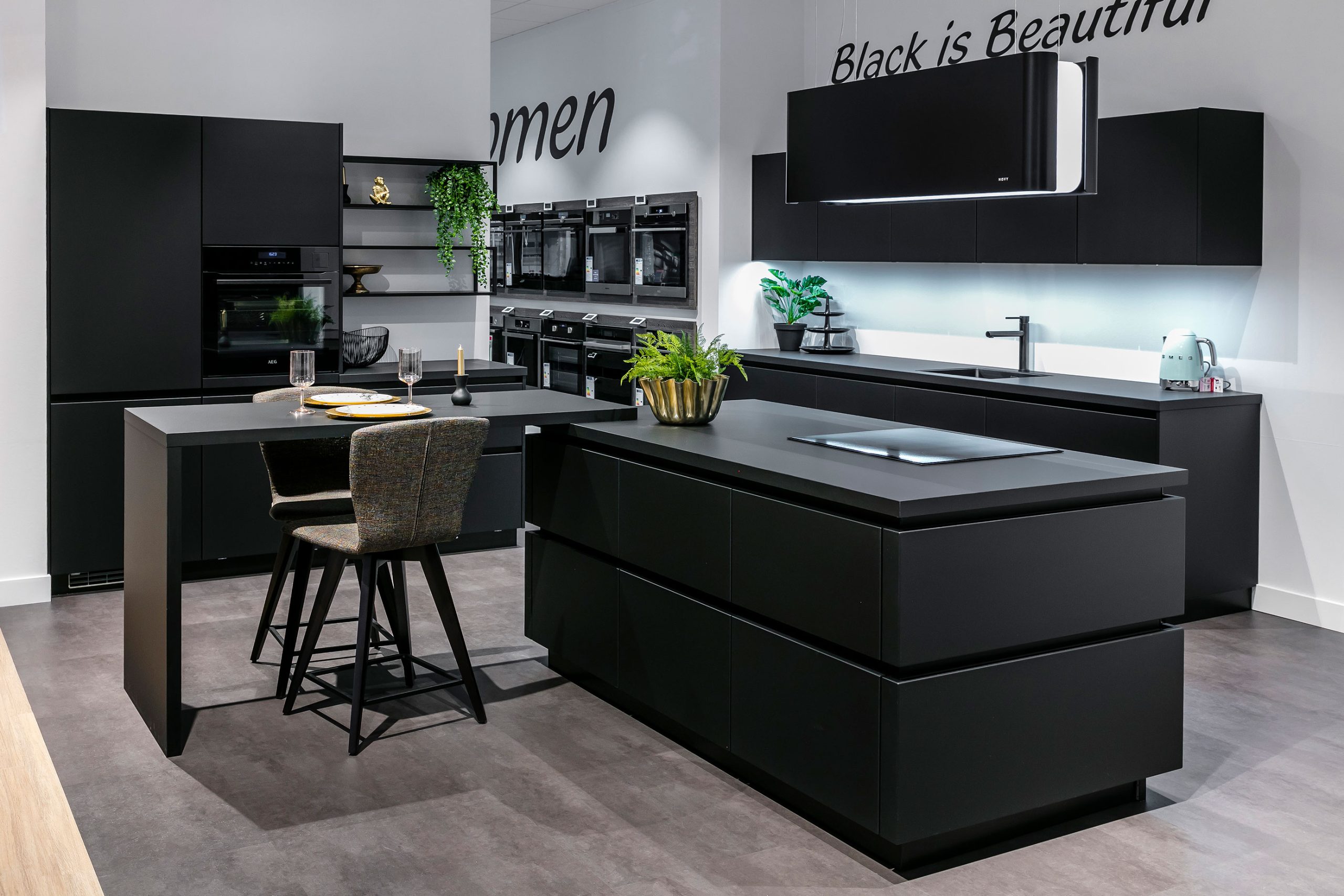 Statement in zwart: stijlvolle keukeninspiratie