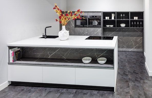 Kookeiland keuken met open schap