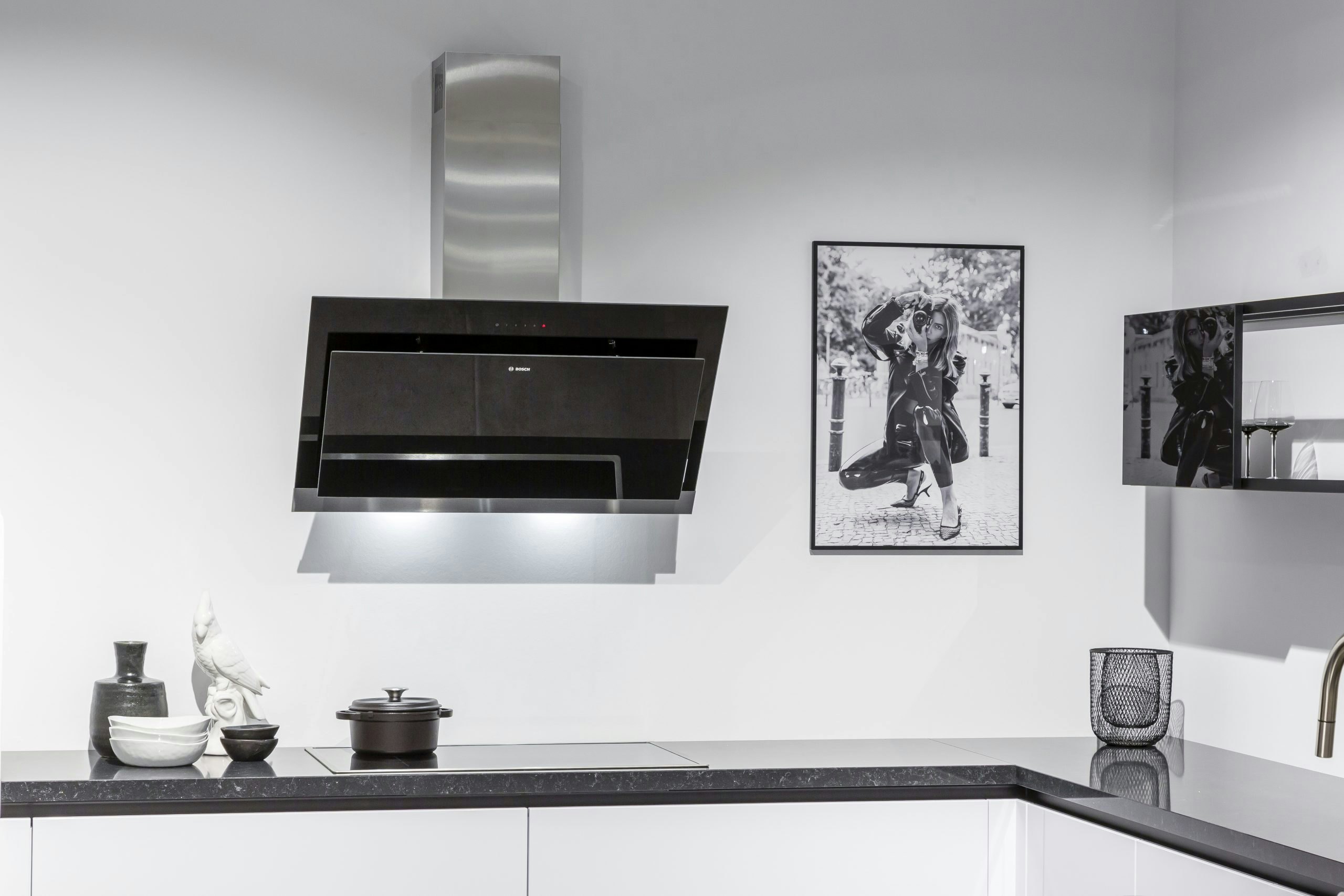 Hangkast Ragnar 100cm met 2 deuren - hoogglans antraciet Modern - Held Hangkast Ragnar 100cm met 2 deuren - hoogglans antraciet Modern - Held