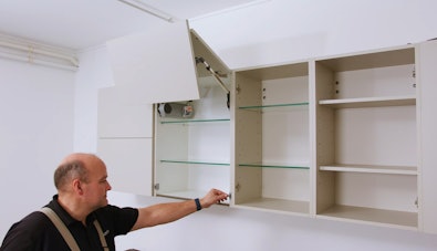 32. BK openingshoekbegrenzer voor vouwklep
