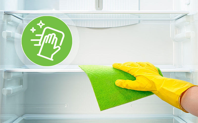 8. Een schone koelkast werkt efficiënter en gaat langer mee.