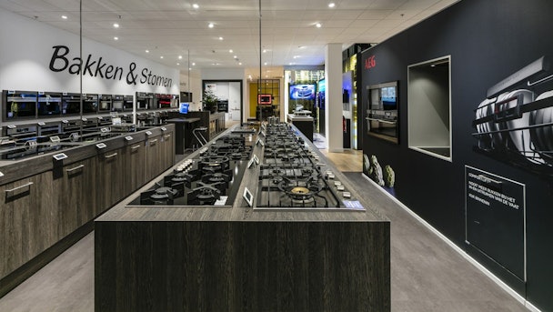 AEG apparatuur in winkel van Bemmel & Kroon