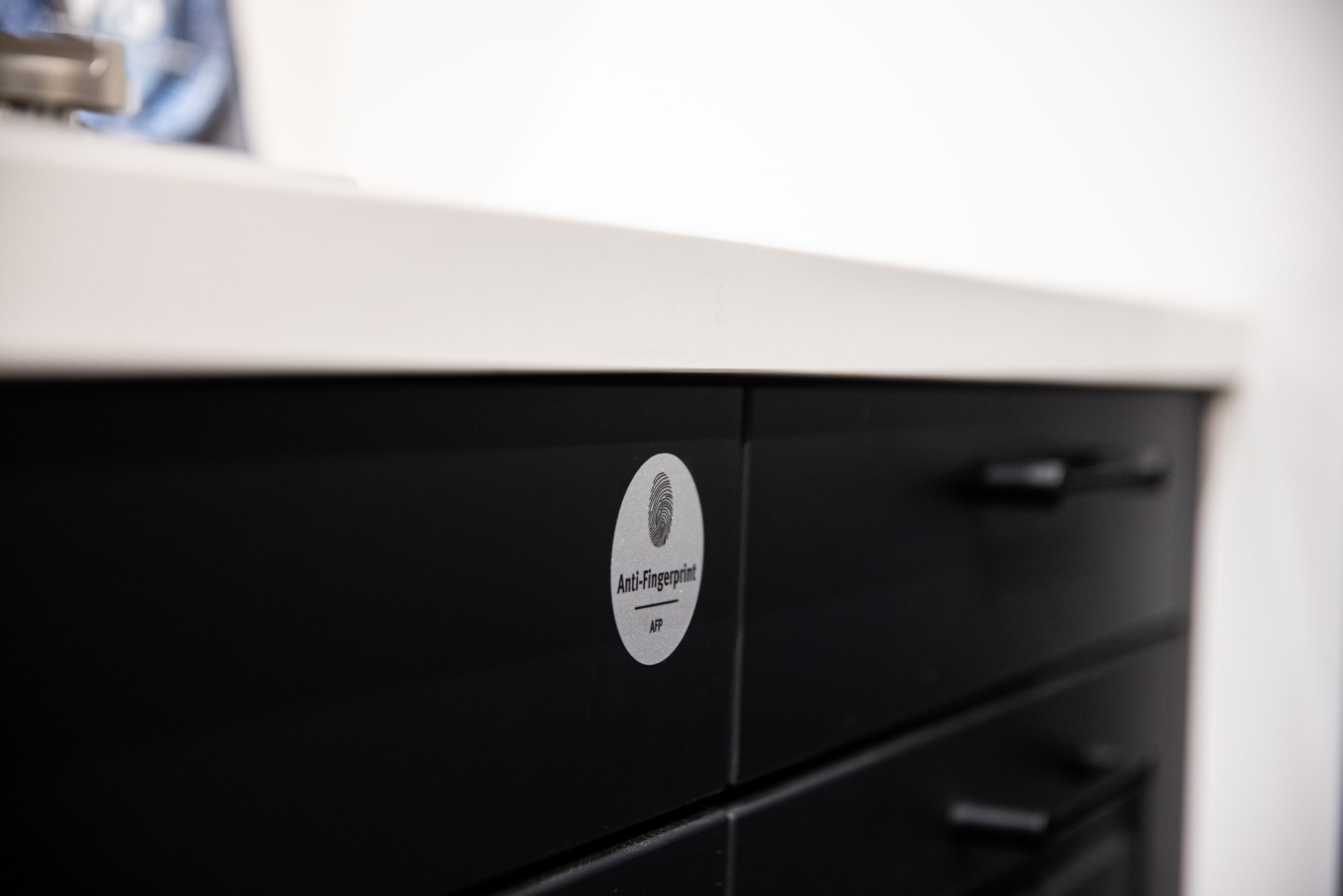 De matte fronten hebben een Anti-Fingerprint afwerking - Bemmel & Kroon keukens