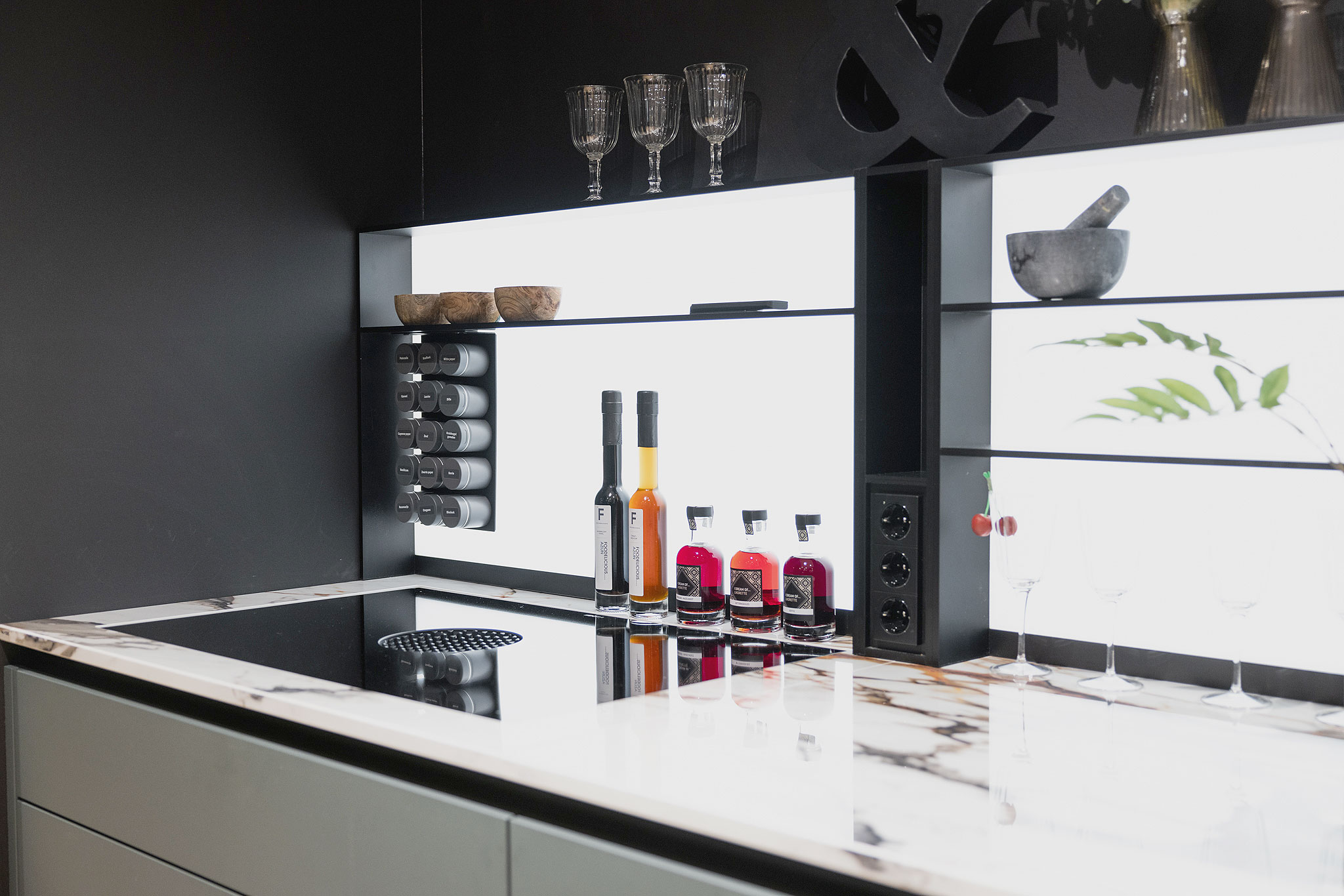 De BORA X Pure inductiekookplaat met geïntegreerde afzuiging.