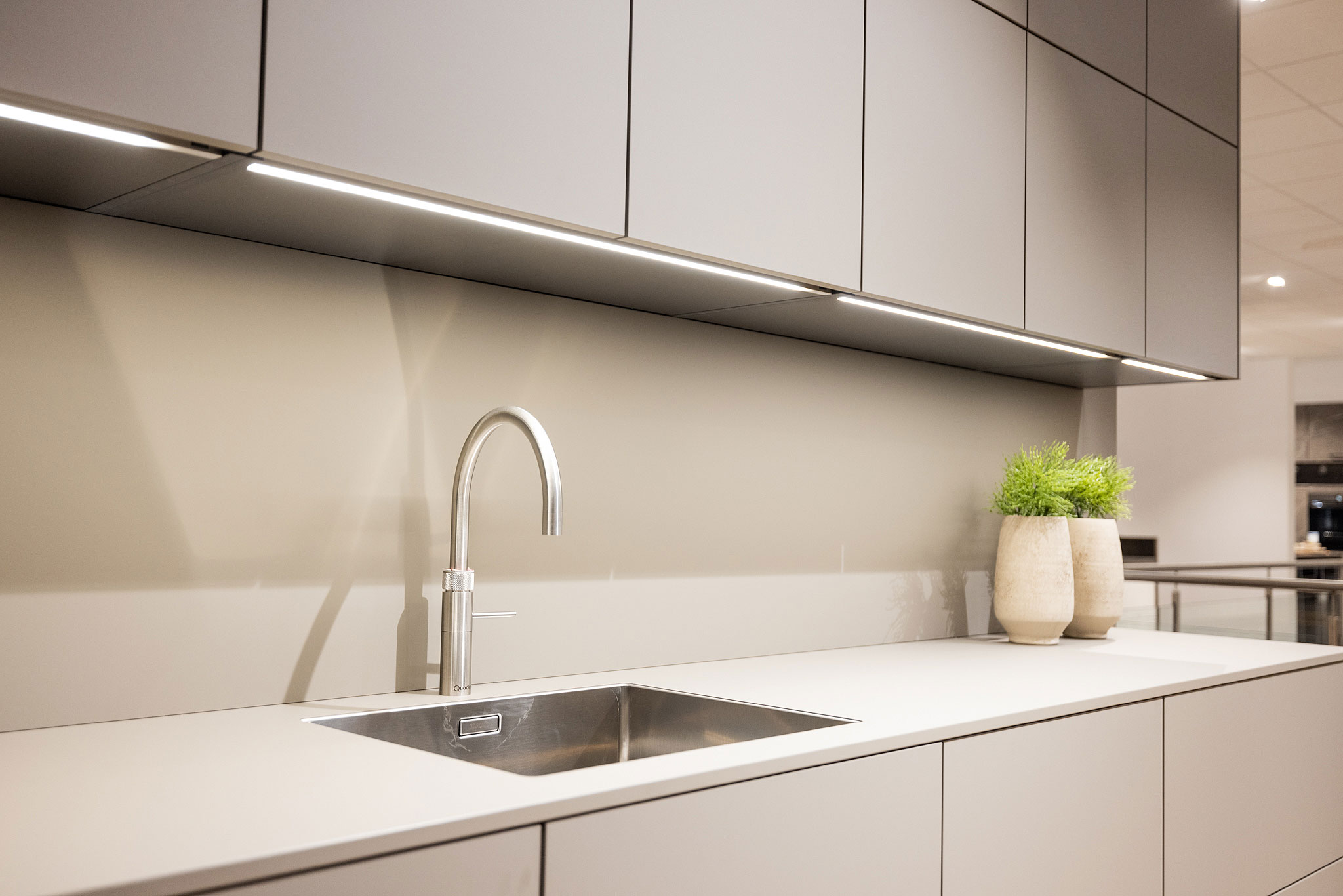 De trend "ton sur ton" of kleur op kleur is de afgelopen jaren steeds populairder geworden.