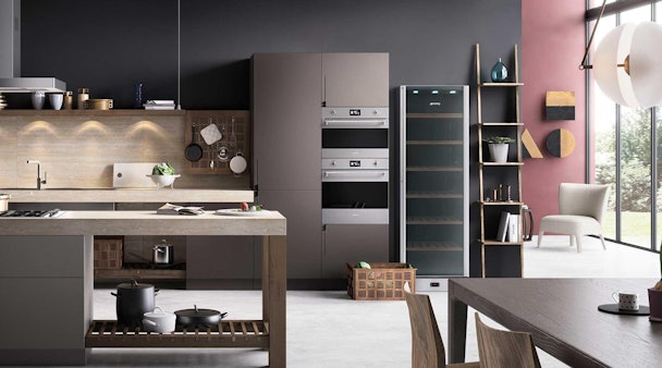 De Classici collectie met rigoureus gebruik van roestvrijstaal