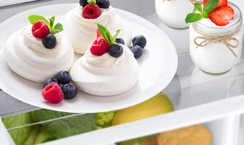 Dankzij Samsung's Easy Slide rekken pak je snel iets uit de koelkast