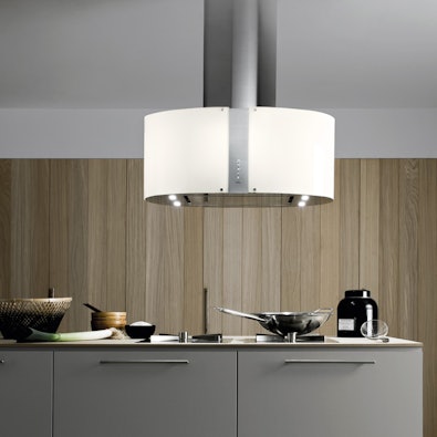 Falmec Mirabilia - Glas, RVS en verlichting in de lucht.