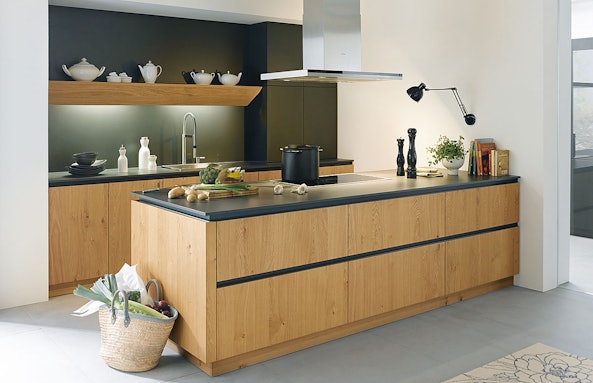 Hout en lavazwart in perfecte verstandhouding