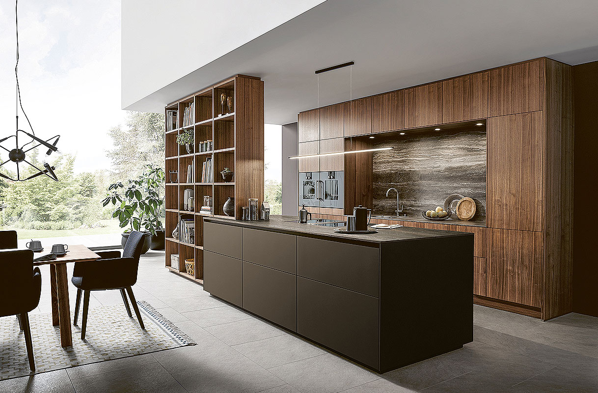 Stijlvol met warme houttinten en slimme indeling