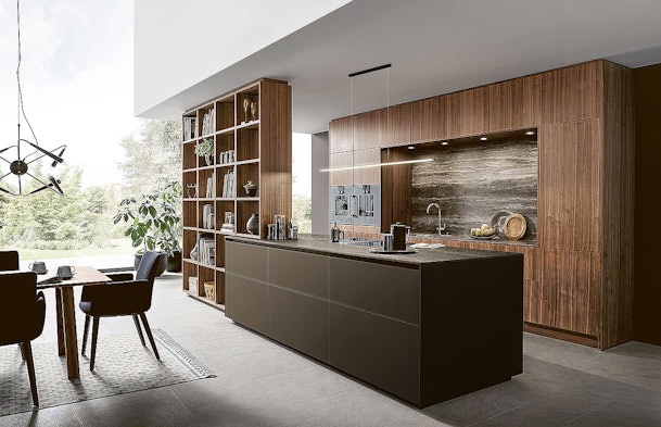 Stijlvol met warme houttinten en slimme indeling