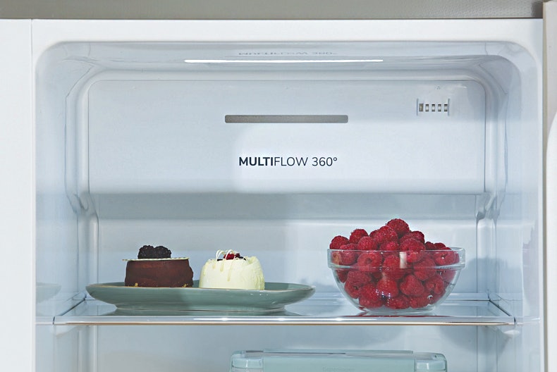De MultiFlow 360° ventilator zorgt voor een gelijkmatige koeling in zowel het koel- als het vriesgedeelte.