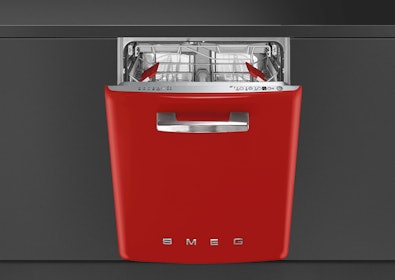 Smeg onderbouw vaatwasser in jaren 50 stijl.