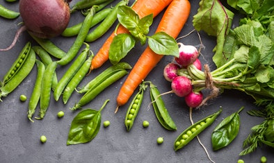 De AEG koelvriescombinatie met TwinTech-technologie behoudt je etenswaren en de smaken ervan een stuk langer.