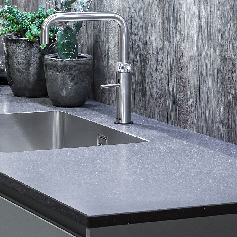 Aanrechtblad in donkergrijs composiet