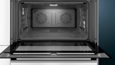 Baskoven met activeClean oven reinigings functie