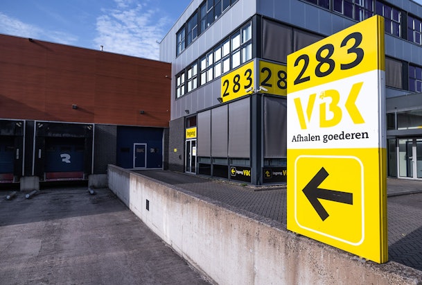 Het afhaalpunt van Bemmel en Kroon.