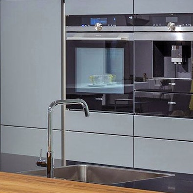 Agaatgrijze gelakte kast