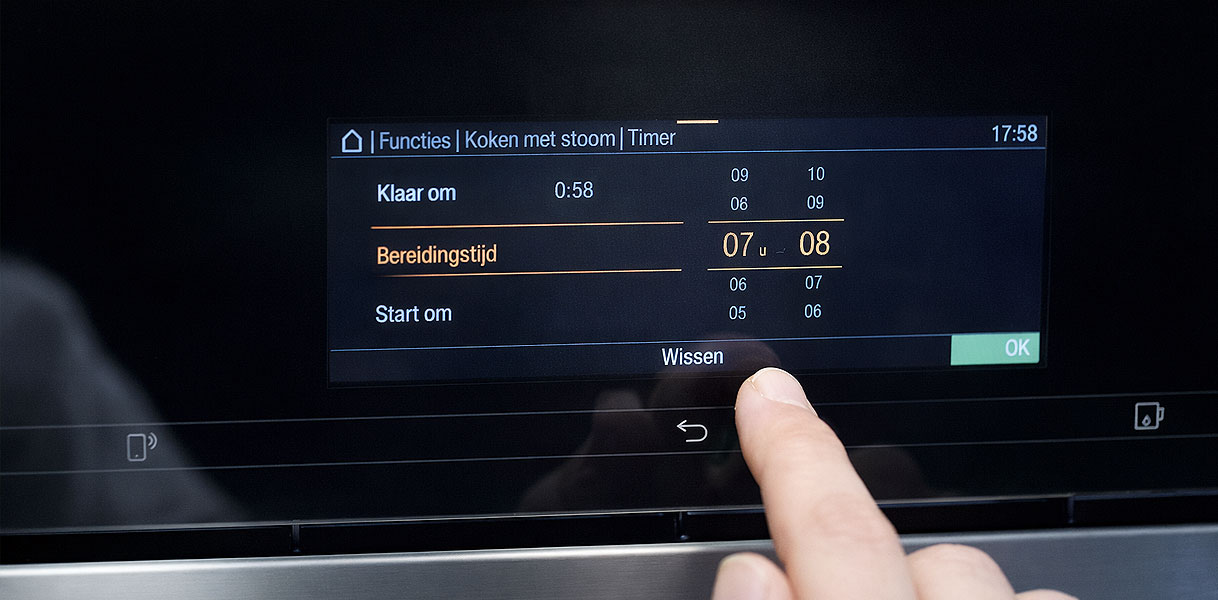 Touchscreen display met vooringestelde bereidingstijd en timer voor automatische programma's