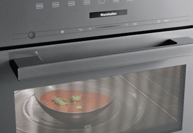 Miele inbouwmagnetron met automatische warmhoudfunctie voor constante serveertemperatuur