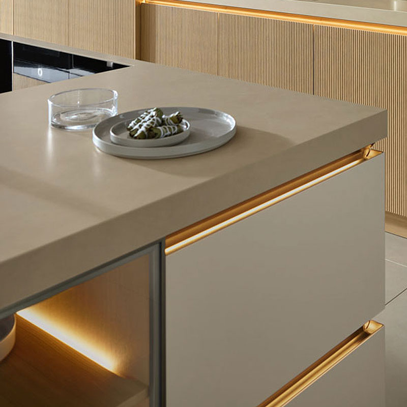 Beige natuurstenen keukenblad