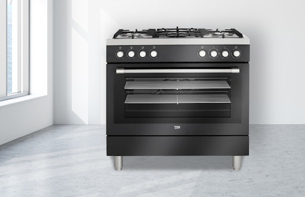 Zwart gasfornuis van Beko met 6 gaspitten