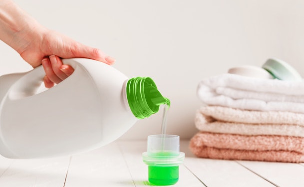 Bespaar wasmiddel en voorkom overdosering.