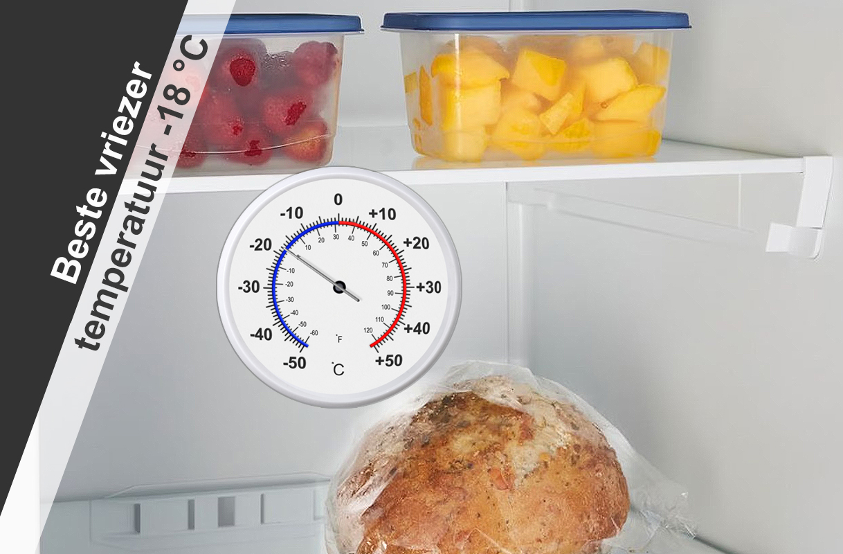 Vriezer met thermometer die aangeeft dat de ideale vriezertemperatuur -18 graden is.