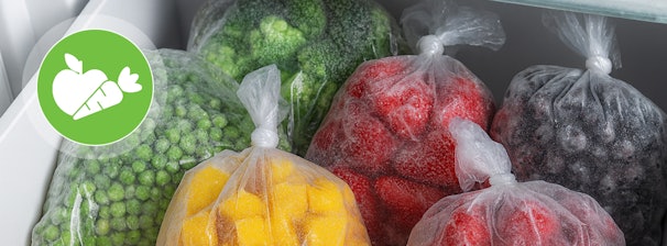 Ingevroren groente en fruit in zakjes als voorbeeld van bewaartijden in de vriezer