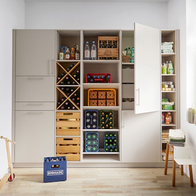 Bijkeuken met extra opbergruimte