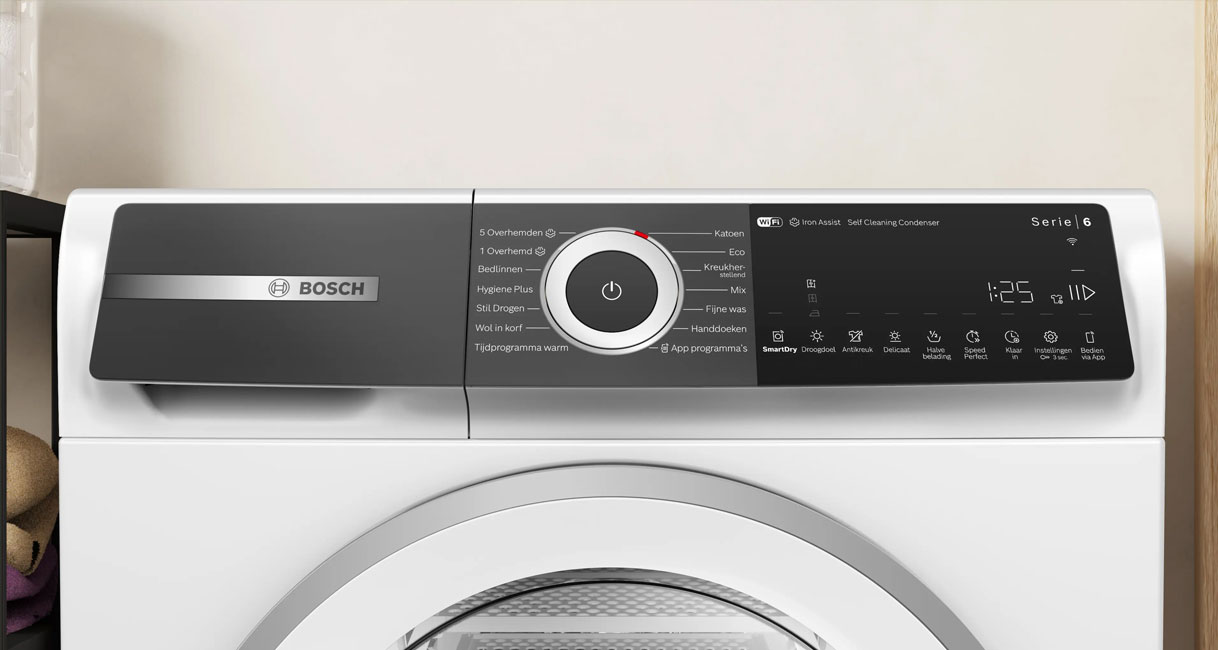 Bosch EXCLUSIV droger bedieningspaneel met chrome details en Iron Assist voor delicate en zware droogprogramma's