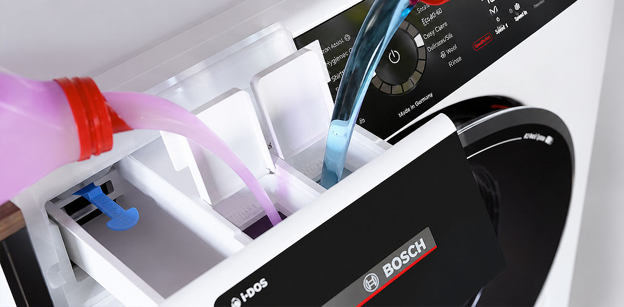 Bosch wasmachine met i-DOS die automatisch de exacte hoeveelheid wasmiddel doseert in het lade