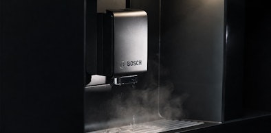 Bosch koffiemachine spoelt het melksysteem automatisch door met stoom via AutoMilk Clean
