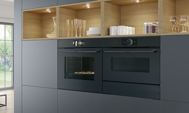 Bosch oven met pizza