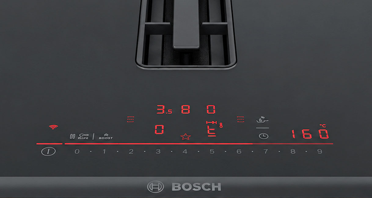 Slidecontrol met veegbalk en standen op het glas van een Bosch kookplaat