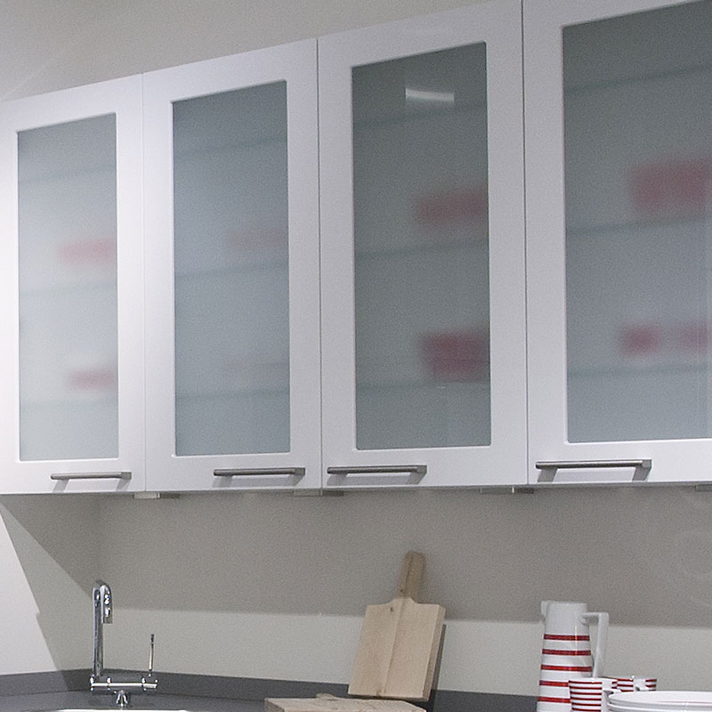 Bovenkastjes met melkglas