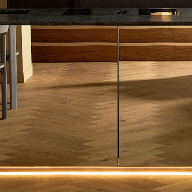 Bronzen spiegelend eiland