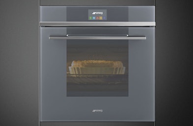 Combi-stoomoven van 60 cm hoog uit de Linea lijn van Smeg.