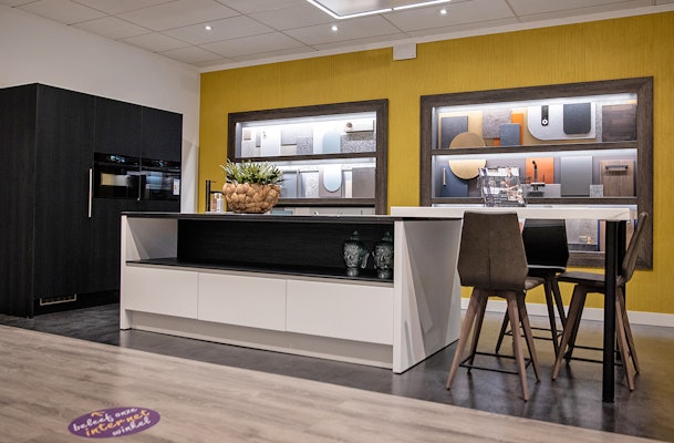 Een complete keuken in onze showroom.
