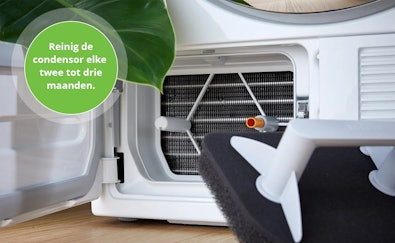 Pluizenfilter en condensor reinigen.