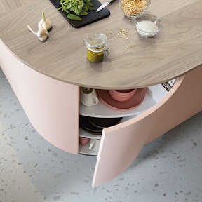 Onderkast met afgerond design.