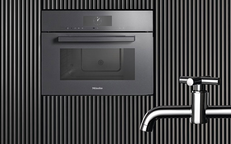 Miele stoomoven met DirectWater aansluiting voor continue watertoevoer tijdens stoomkoken