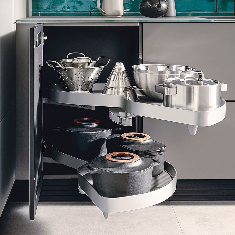 Draaibaar hoekopbergsysteem