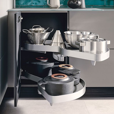 Draaibaar hoekopbergsysteem