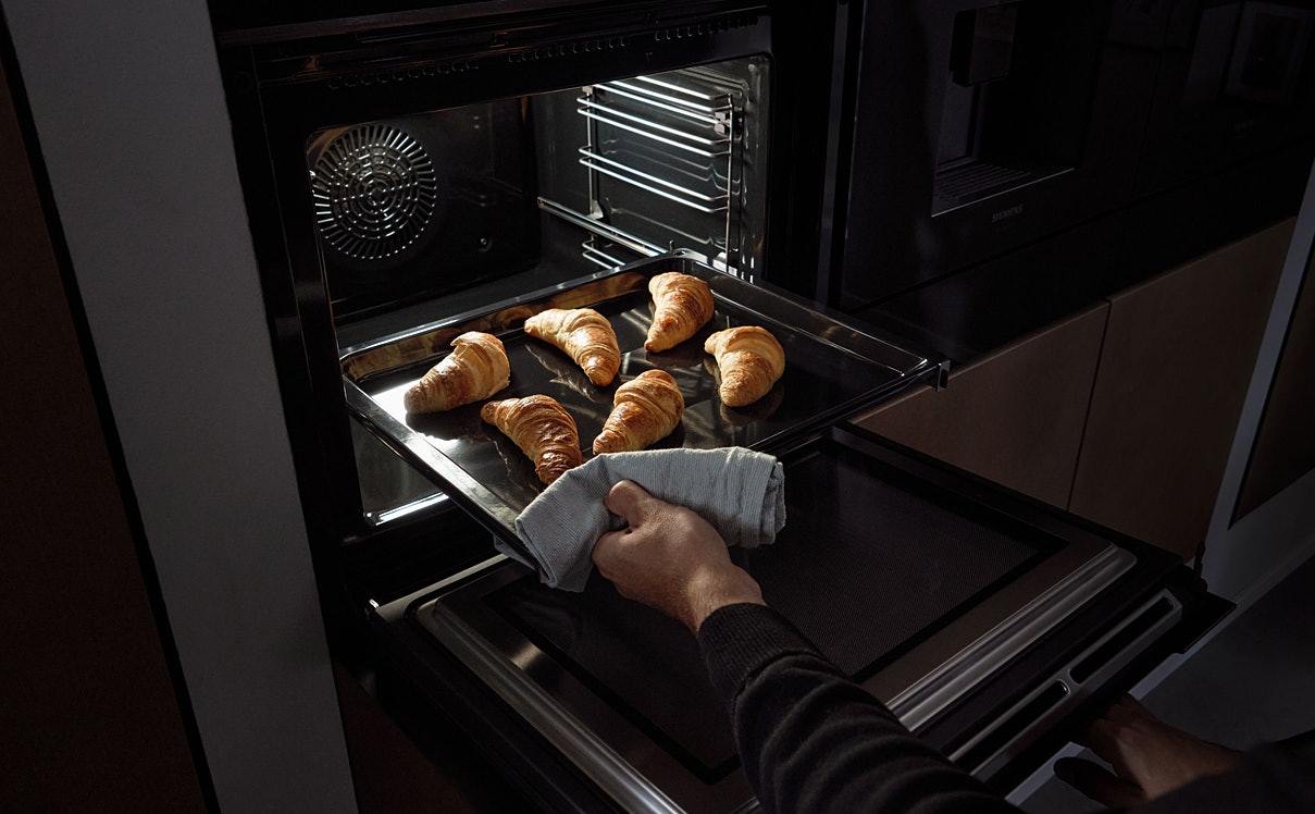 Dankzij dualLED ovenverlichting wordt alles in de oven helderder.