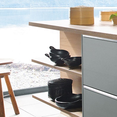 Eiland speelse open schappen