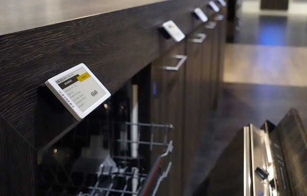 Onze showrooms zijn voorzien van elektronische prijslabels