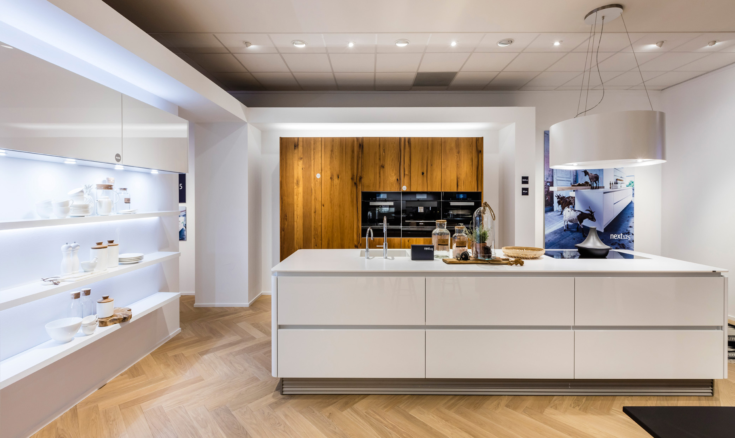 Winst bedelaar vallei Witte keuken: stijlvol wit | Bemmel & Kroon