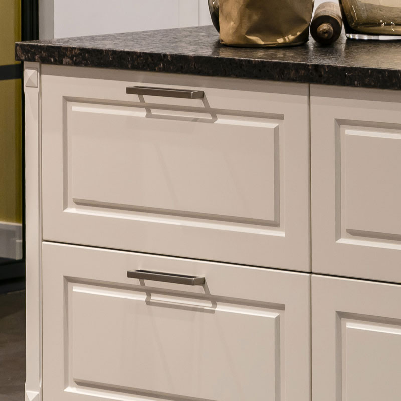 Fluweelmat gelakte fronten