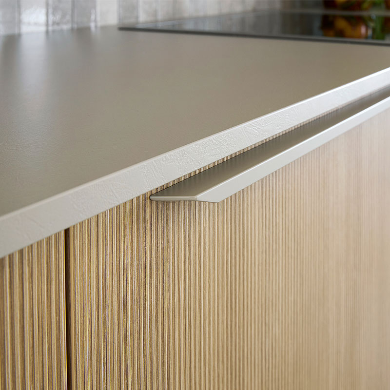 Gegroefd front in eiken natuur imitatie